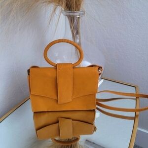 Universal thread purse